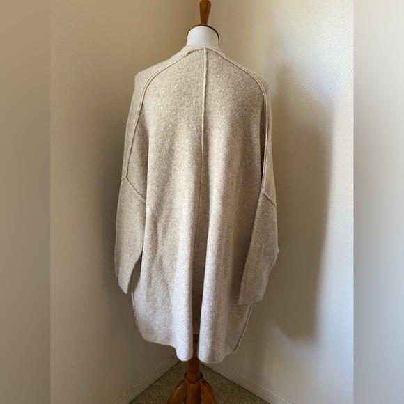 ATM Women’s Wool Blend Open Cardigan Light Beige Size M Long Front Pockets - Picture 2 of 7
